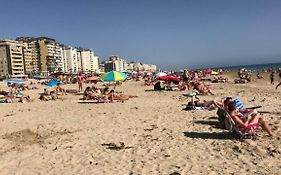 Apartamento cerca de la playa Victoria de Cádiz